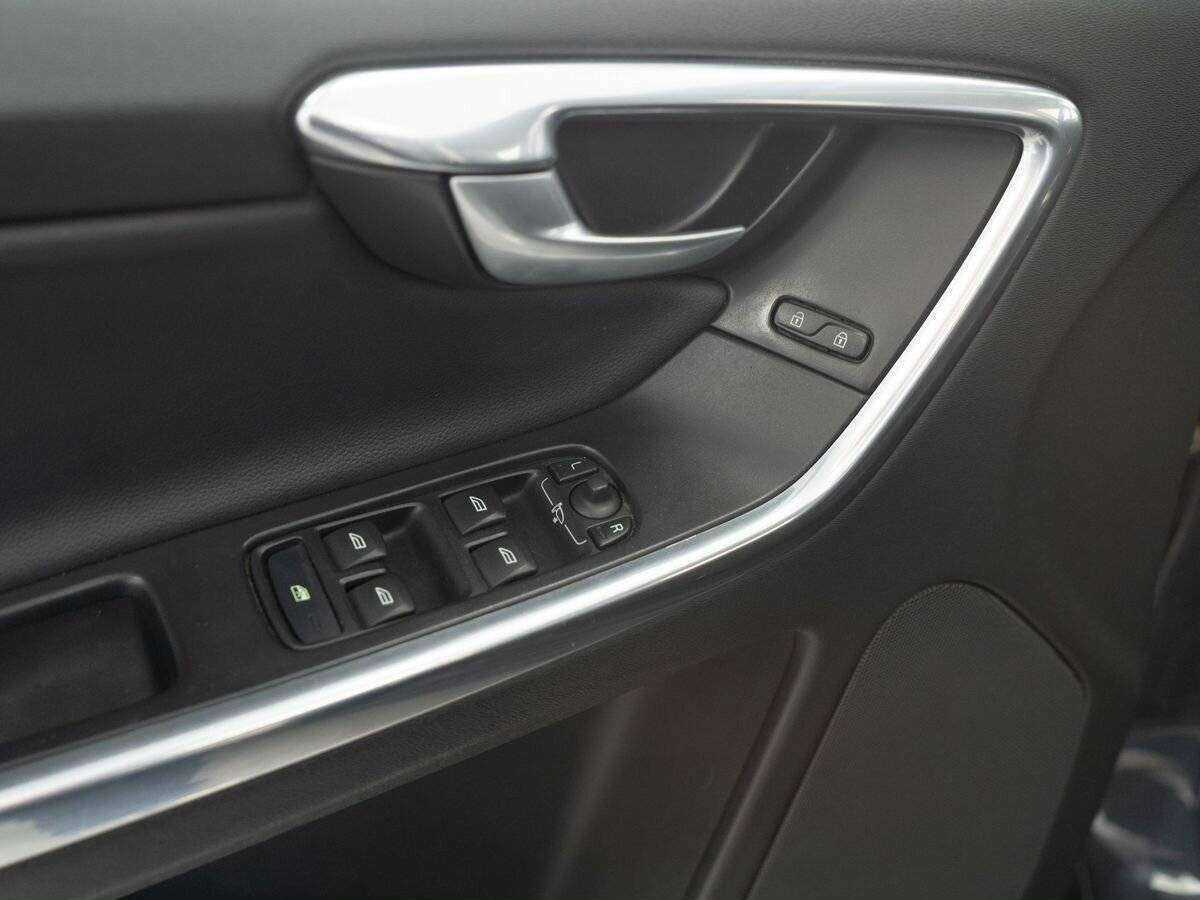 Купить Volvo XC60, 2012, 210 653 км, фото №13