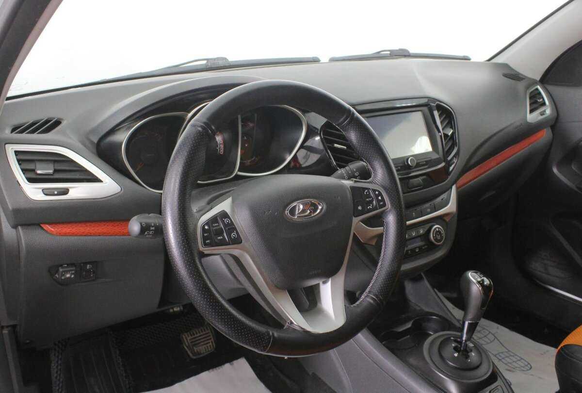 Купить Lada (ВАЗ) Vesta SW, 2019, 105 970 км, фото №11