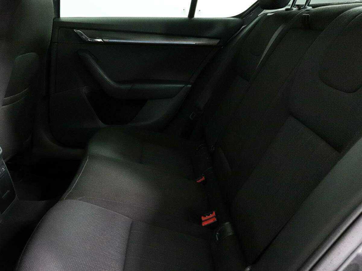 Купить Skoda Octavia, 2017, 153 000 км, фото №7