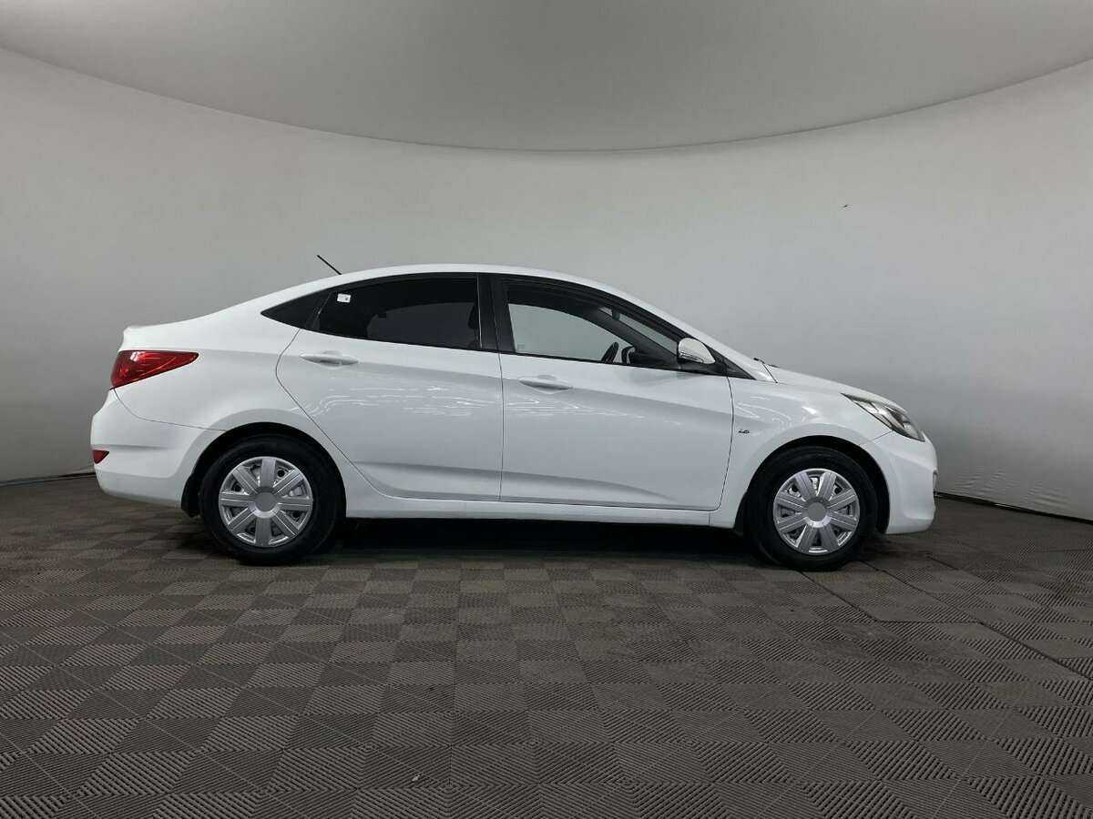 Купить Hyundai Solaris, 2012, 114 180 км, фото №4