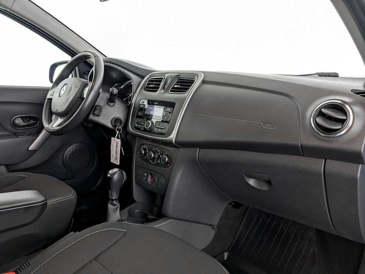 Купить Renault Logan, 2017, 77 898 км, фото №9