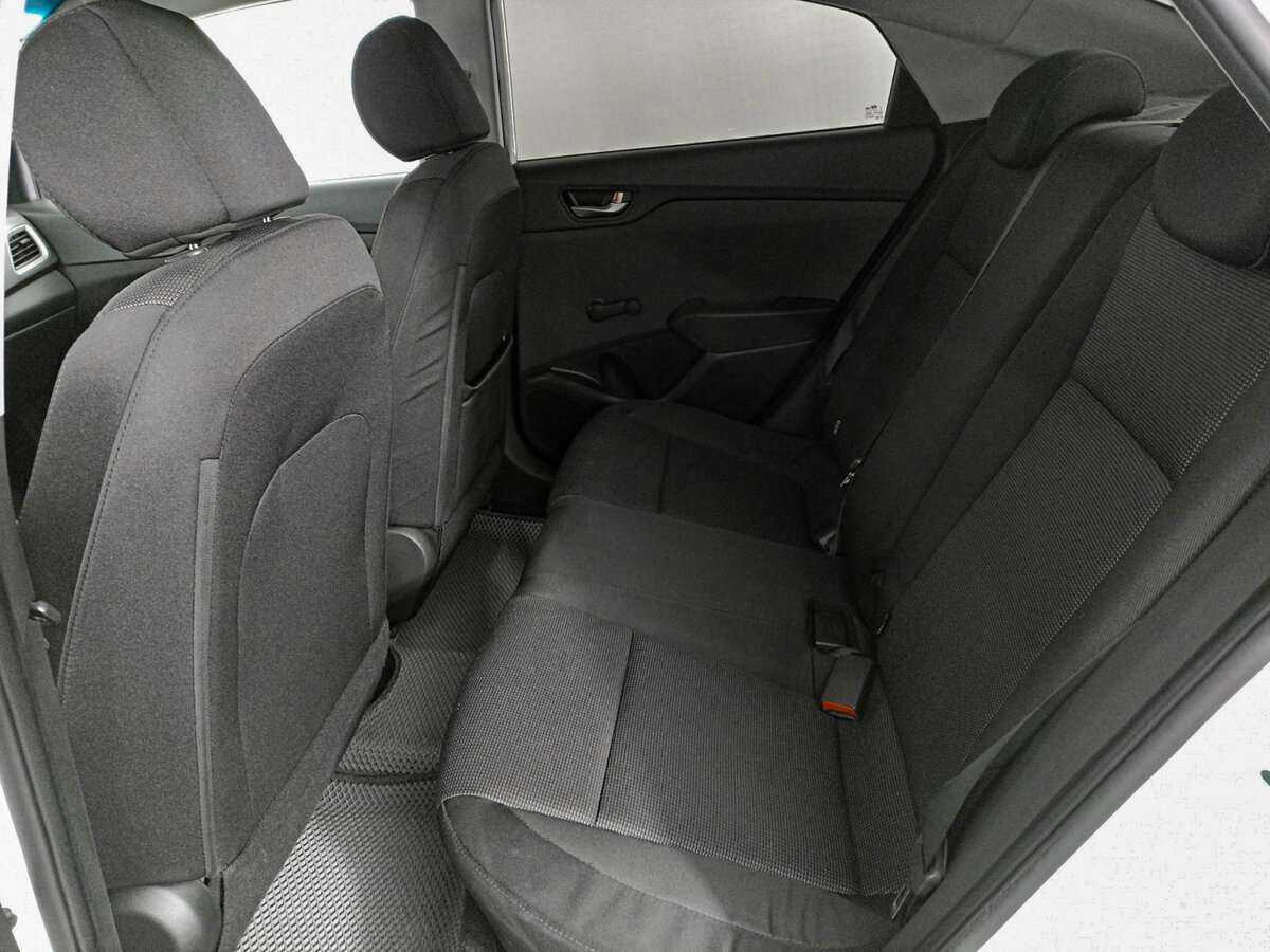 Купить Hyundai Solaris, 2017, 157 403 км, фото №10