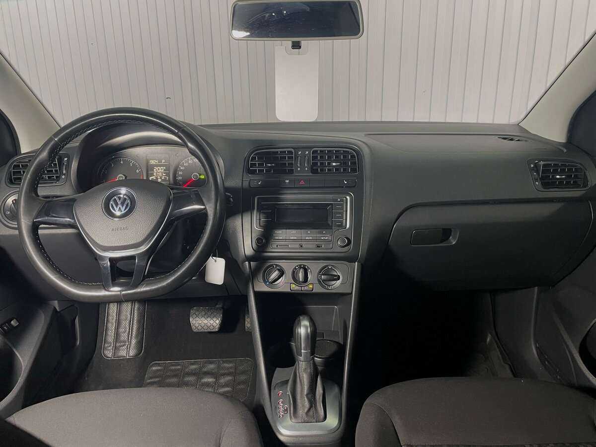 Купить Volkswagen Polo, 2017, 100 072 км, фото №9