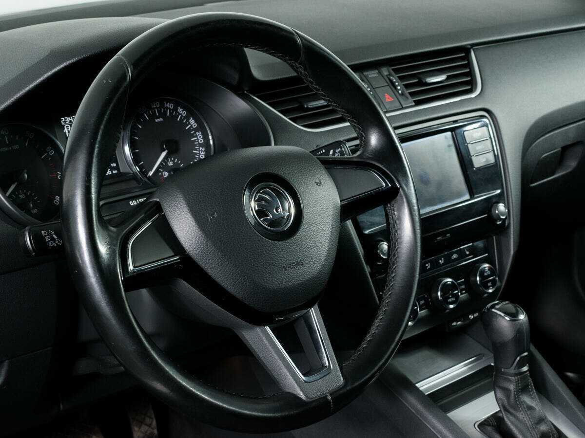 Купить Skoda Octavia, 2017, 89 000 км, фото №11