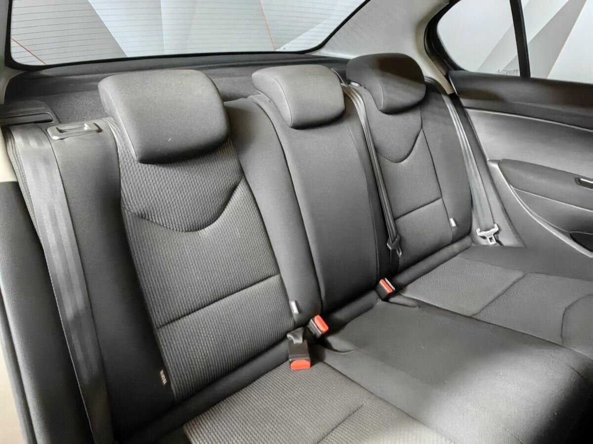 Купить Peugeot 408, 2014, 206 094 км, фото №13