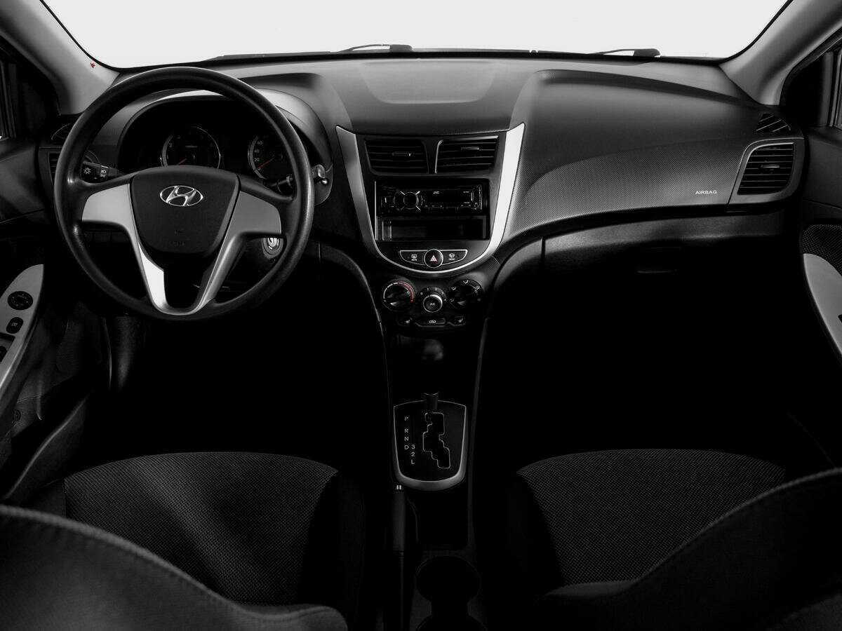 Купить Hyundai Solaris, 2014, 107 000 км, фото №12