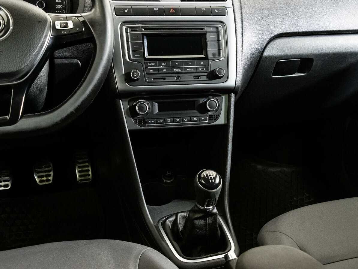 Купить Volkswagen Polo, 2016, 228 992 км, фото №11