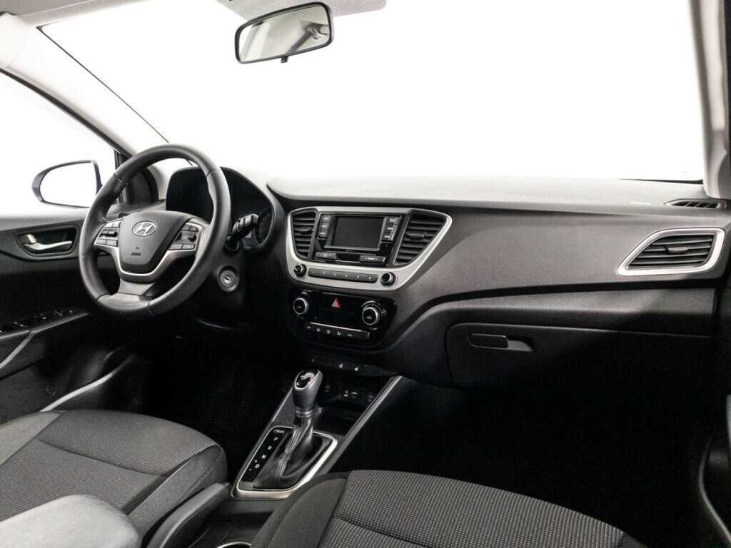 Купить Hyundai Solaris, 2017, 64 830 км, фото №9