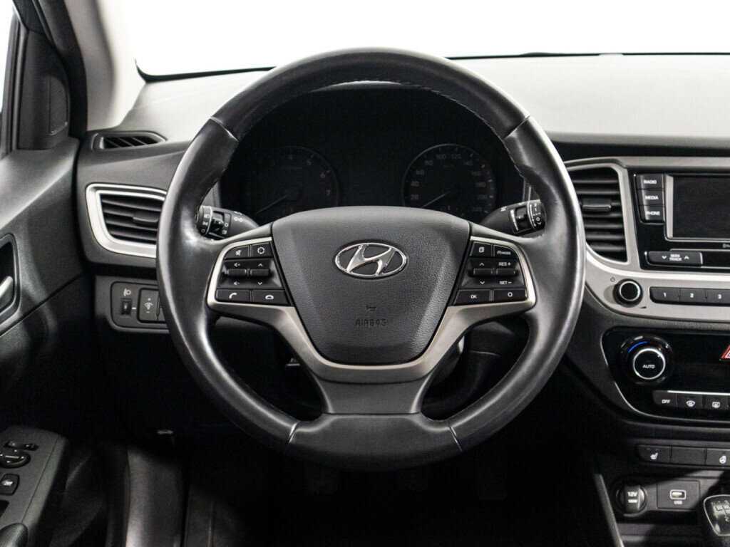 Купить Hyundai Solaris, 2019, 41 424 км, фото №16