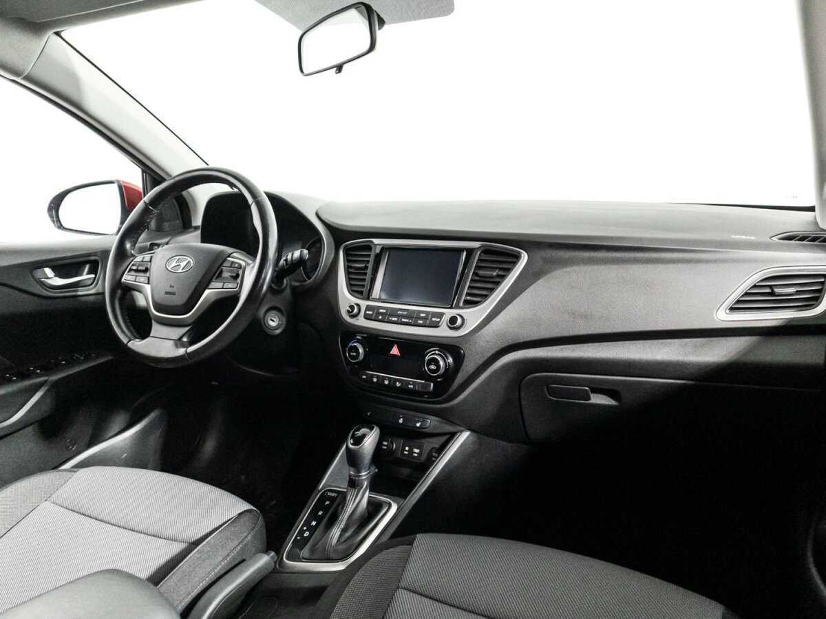 Купить Hyundai Solaris, 2017, 157 026 км, фото №9