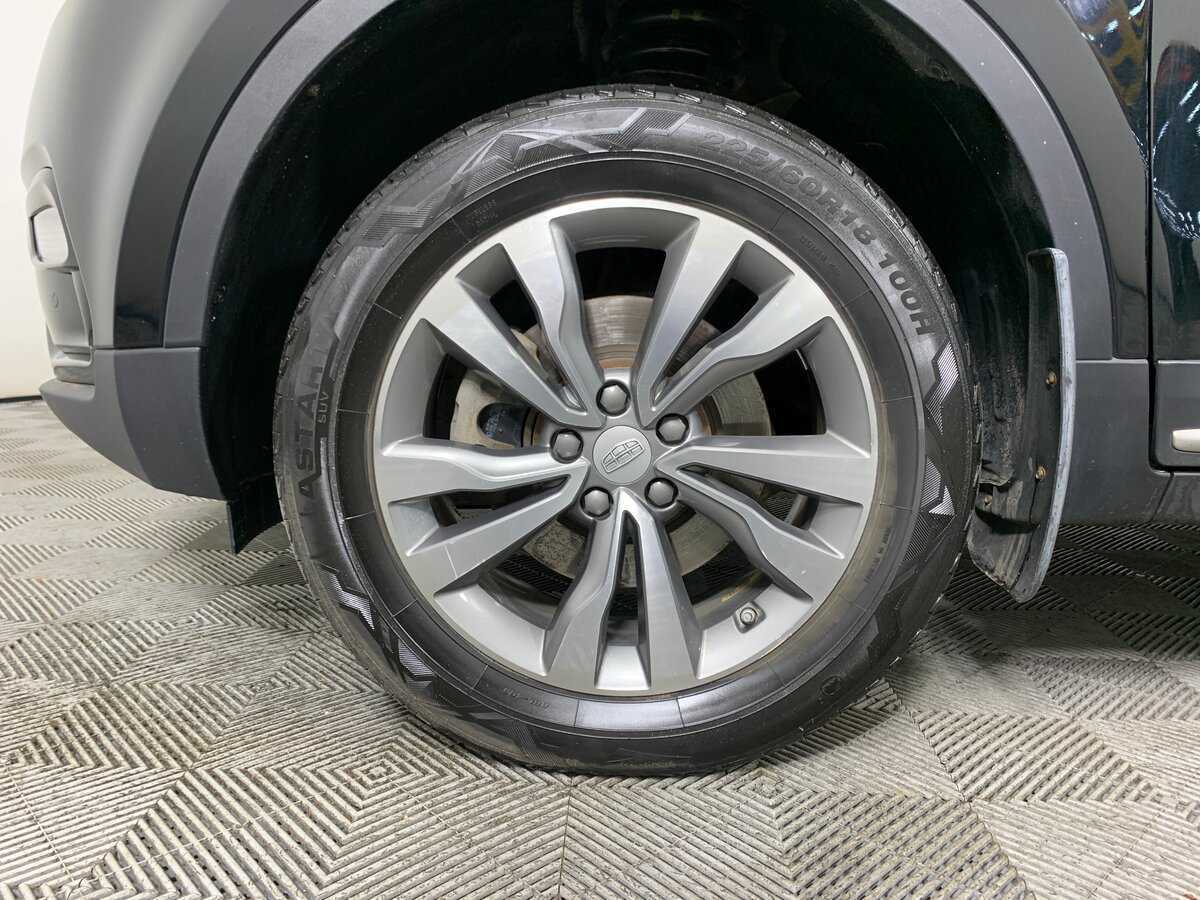Купить Geely Atlas, 2019, 170 389 км, фото №9