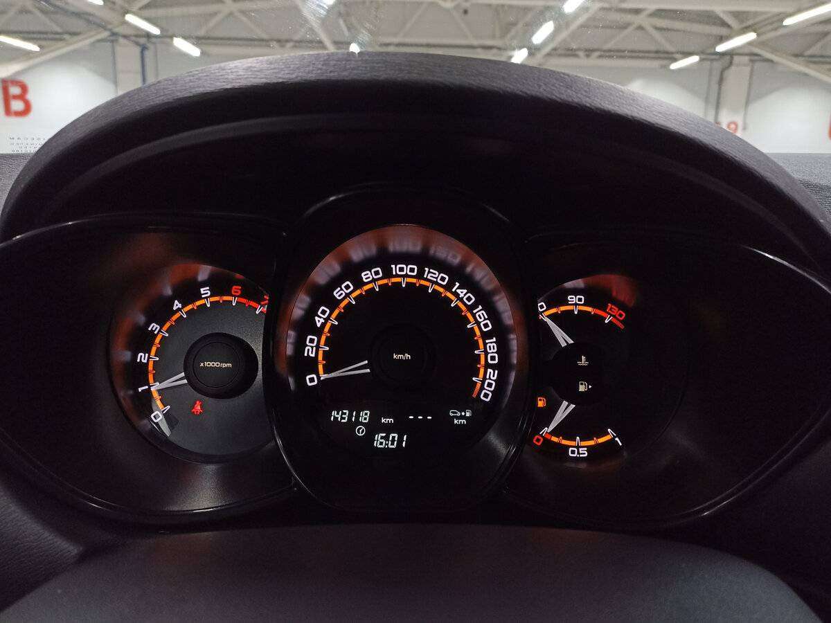 Купить Lada (ВАЗ) Vesta SW, 2020, 143 101 км, фото №13