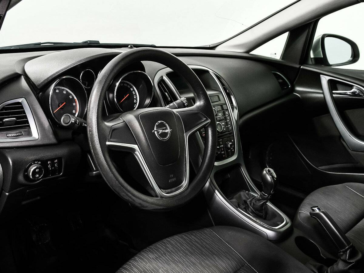 Купить Opel Astra, 2013, 115 173 км, фото №12