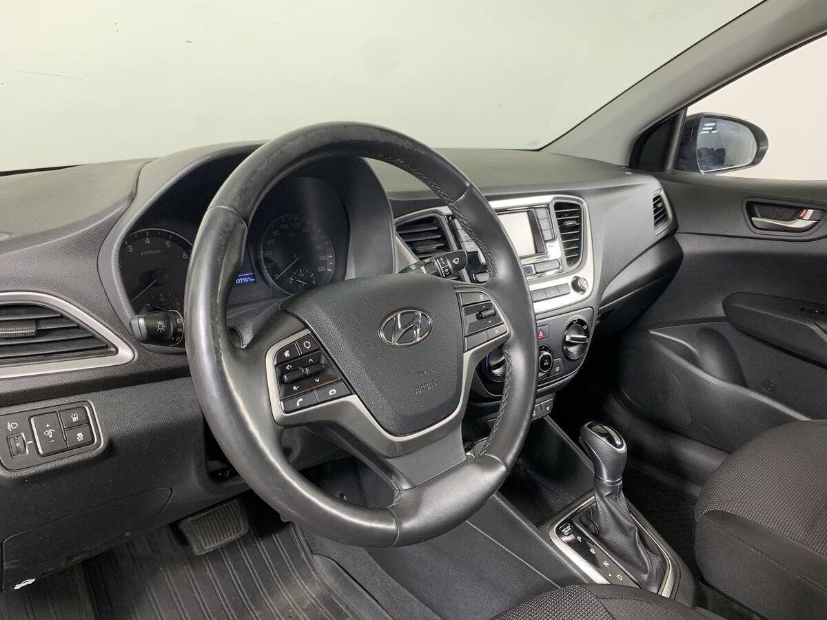 Купить Hyundai Solaris, 2017, 127 099 км, фото №11