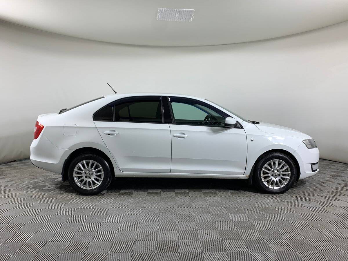 Купить Skoda Rapid, 2015, 170 380 км, фото №4