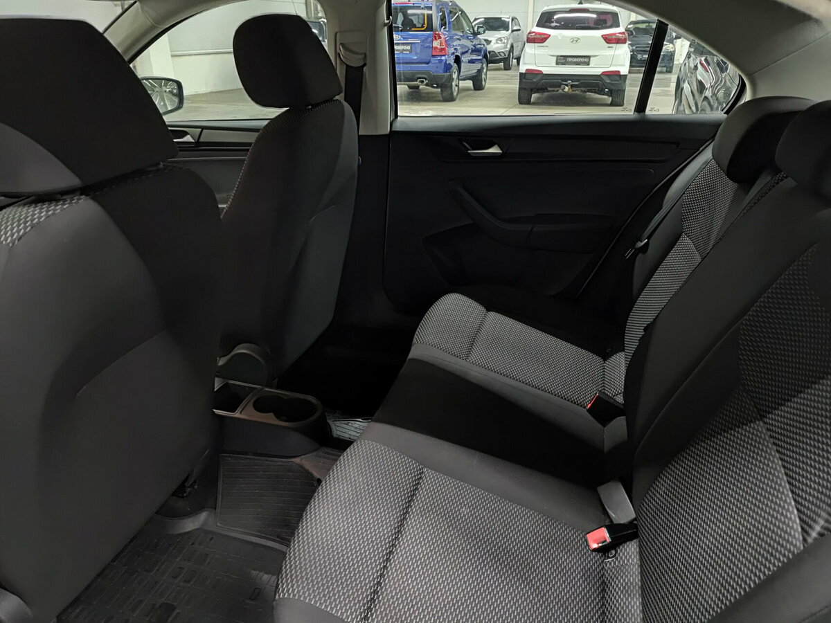 Купить Volkswagen Polo VI, 2021, 166 165 км, фото №12