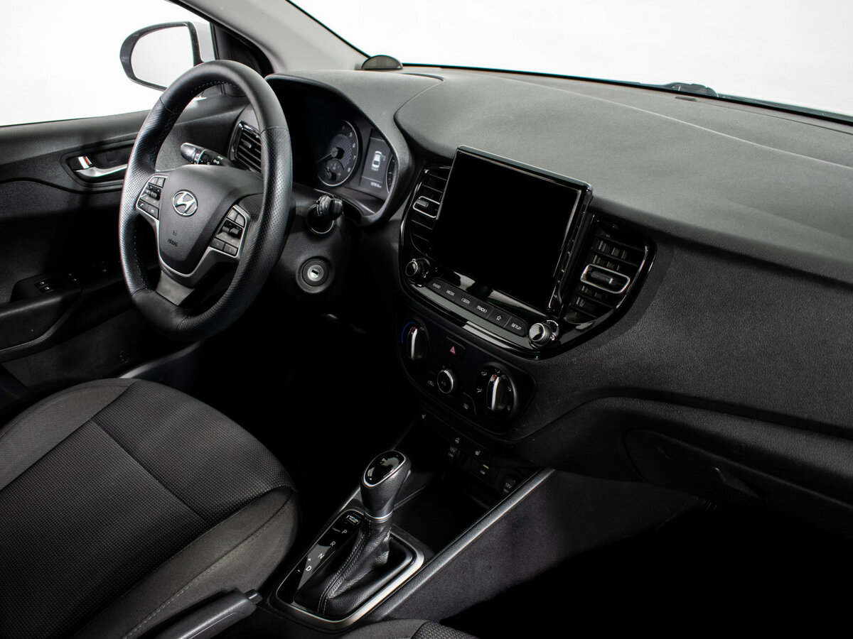 Купить Hyundai Solaris II, 2020, 107 000 км, фото №10