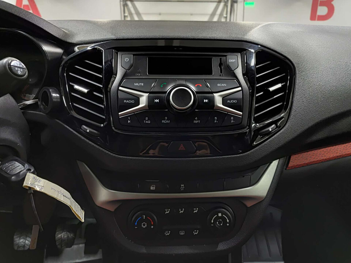 Купить Lada (ВАЗ) Vesta SW Cross I, 2019, 57 993 км, фото №14